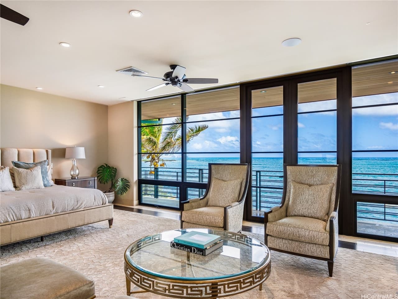 766 Mokulua Dr primary bedroom