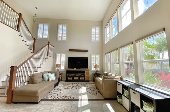 91-1103 Waikai St living room